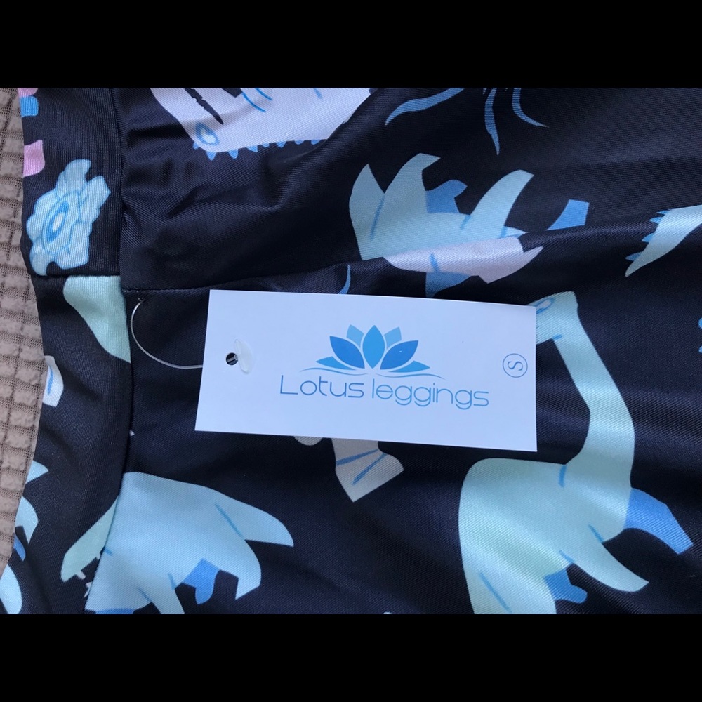 🦖 Lotus Leggings Dinosaur Skater Skirt - Picture 3 of 4